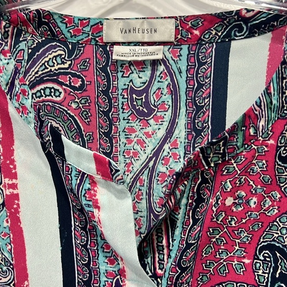 Van Heusen Blouse - Picture 4 of 9
